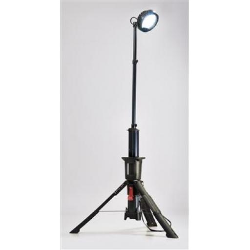 Peli 9440 Remote Area Lighting System - 2,400 lumen 3-6HR